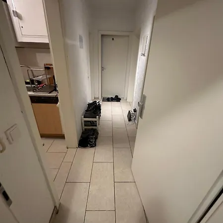 Modernes Und Stilvolles Mit Grosser Terrasse Neben Dem Bahnhof Alloggio in famiglia