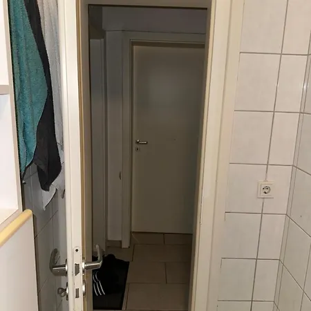Modernes Und Stilvolles Mit Grosser Terrasse Neben Dem Bahnhof منزل للإقامة *